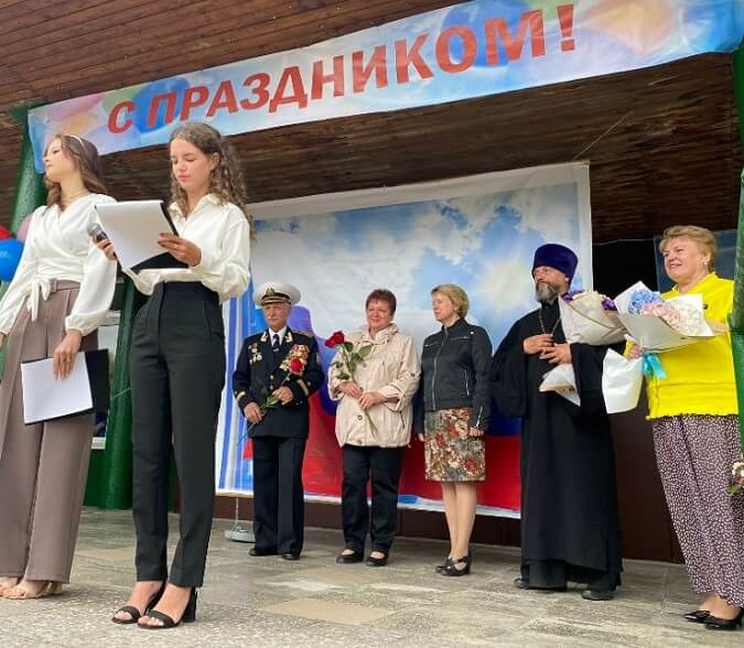 С Днём знаний – школьников от ветеранов ВС